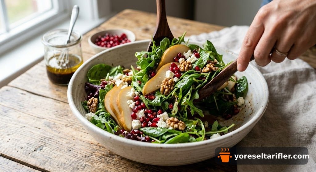 Armut ve Narlı Yeşillik Salatası Tarifi — Adım 6